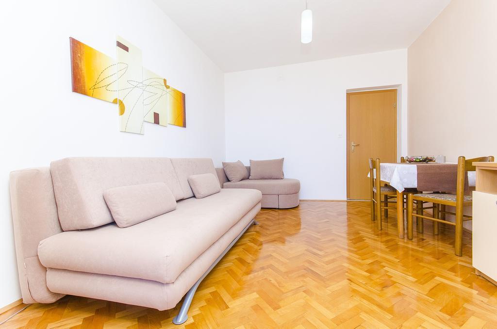 Apartments Kunac Podgora Szoba fotó